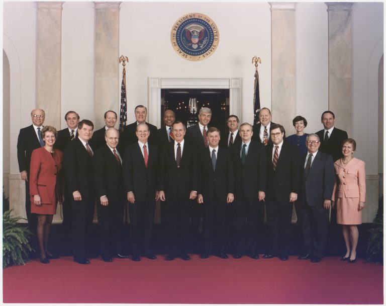 41. GEORGE H.W. BUSH (1989-1993) – U.S. PRESIDENTIAL HISTORY